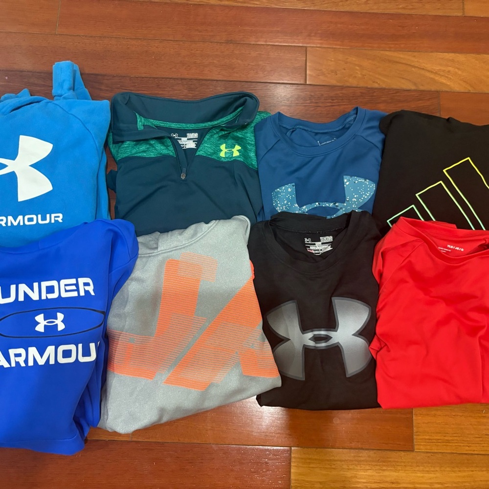 Under Armour Boys sweatshirts and long sleeve shirts